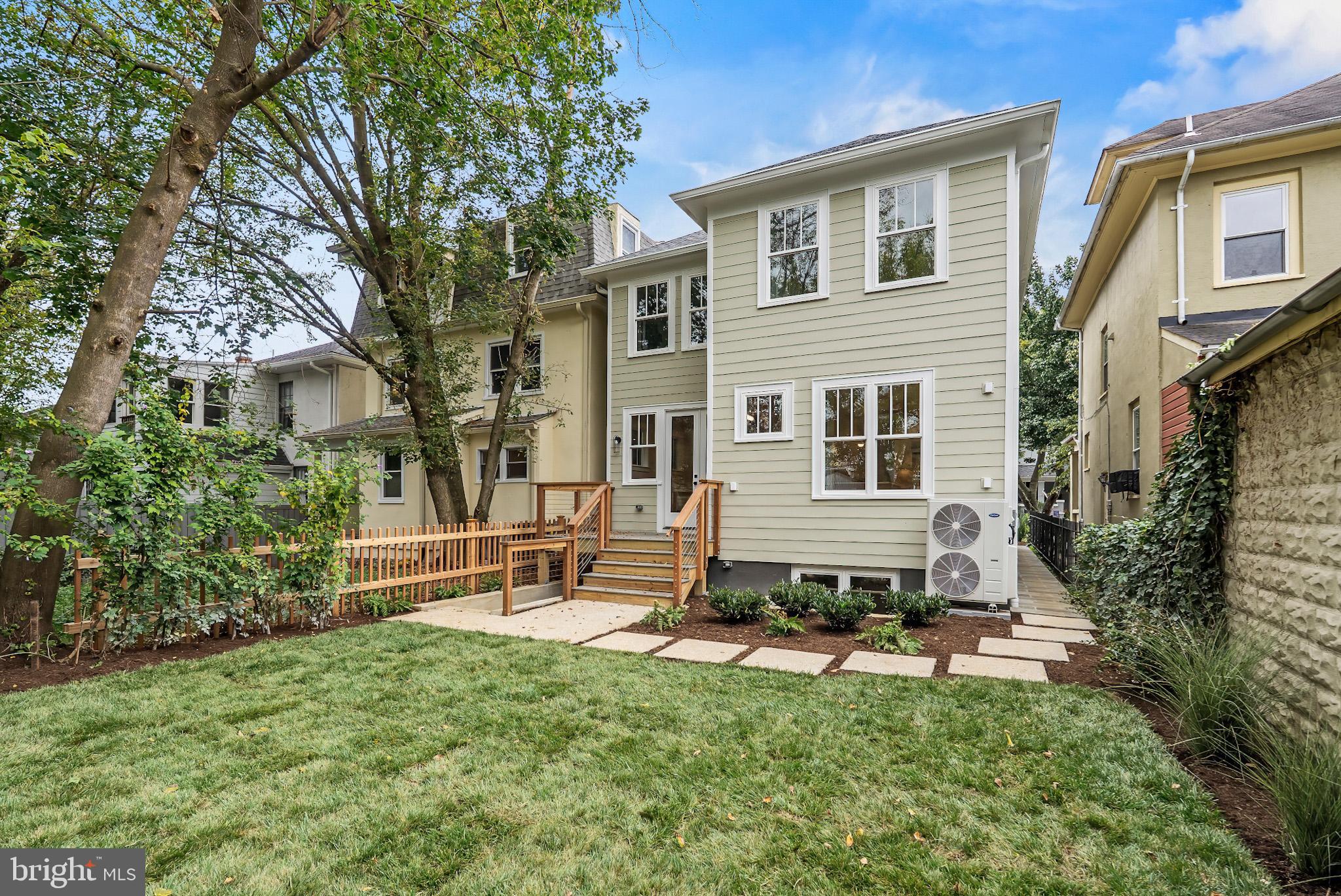 48 MURRAY AVENUE