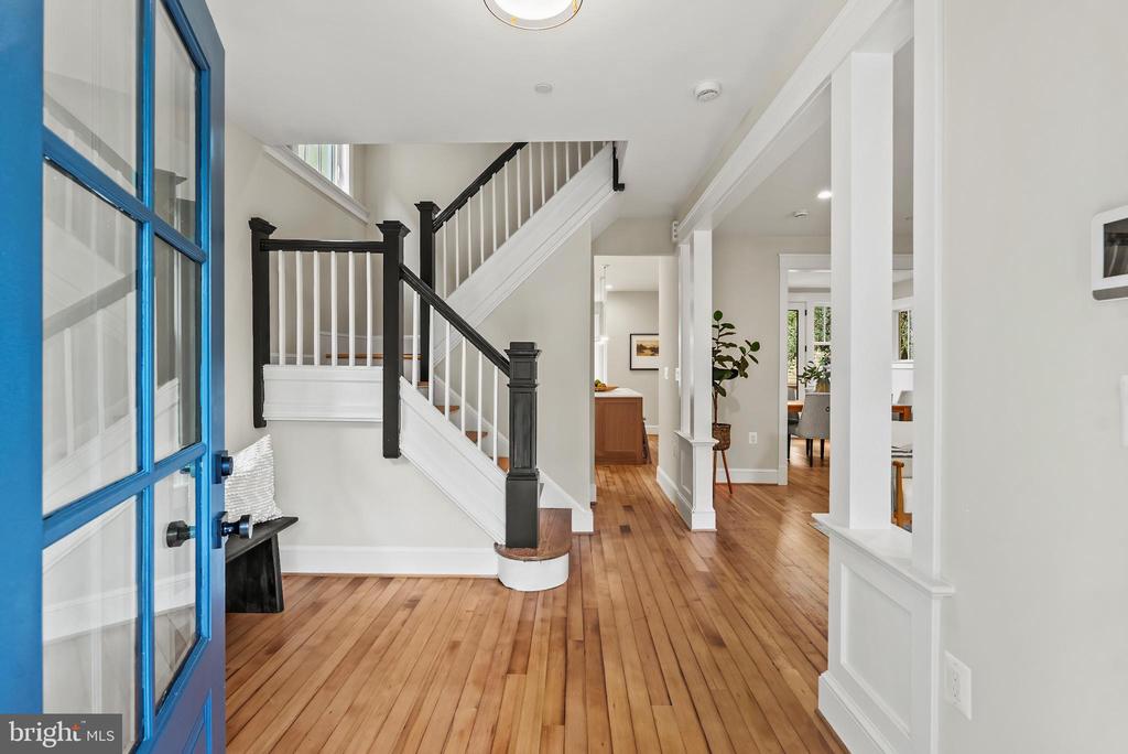 48 MURRAY AVENUE