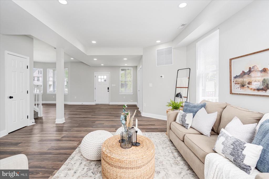 2200 CHELSEA TERRACE