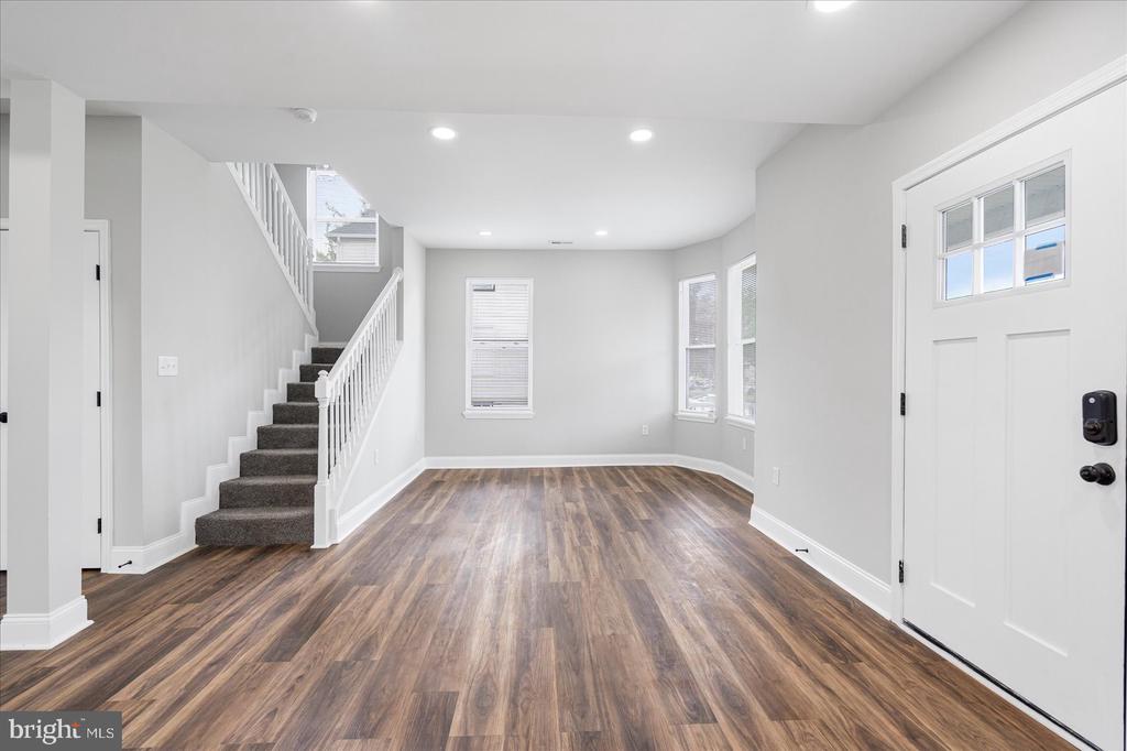 2200 CHELSEA TERRACE