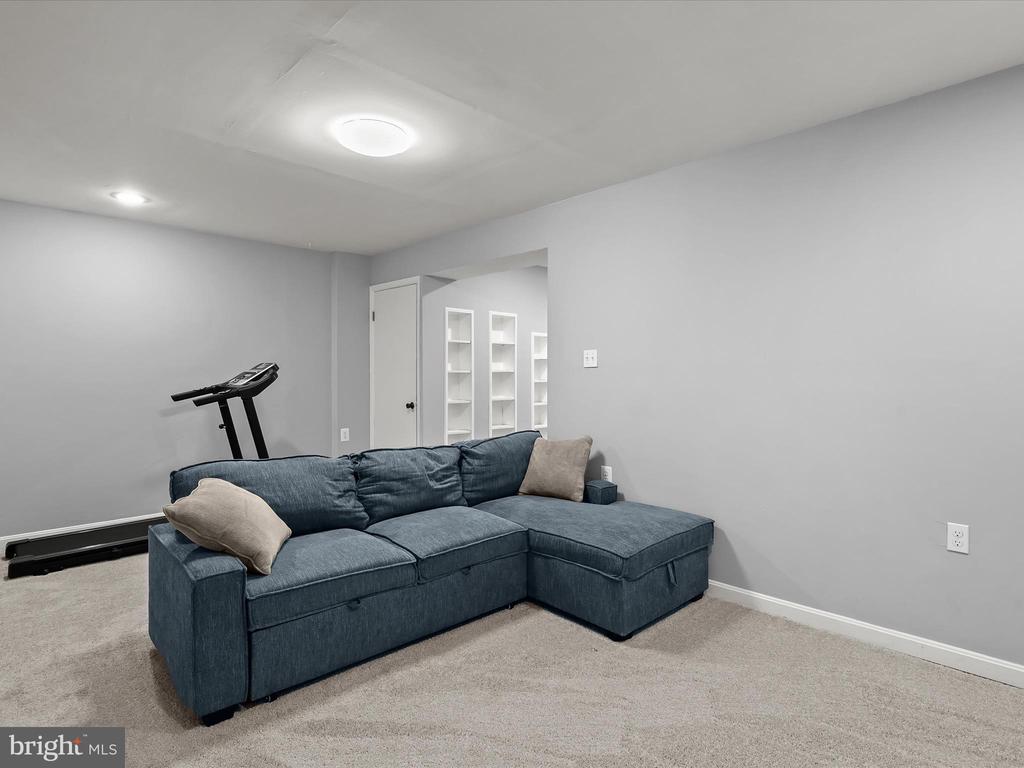 5757 YELLOWROSE COURT