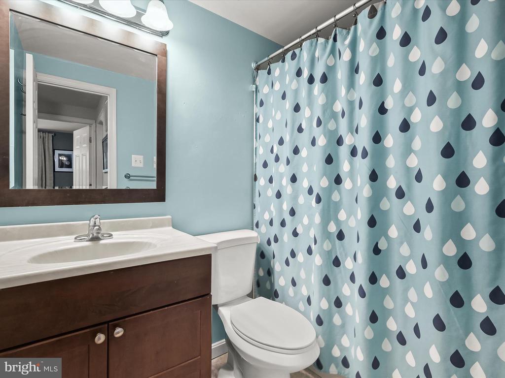 5757 YELLOWROSE COURT