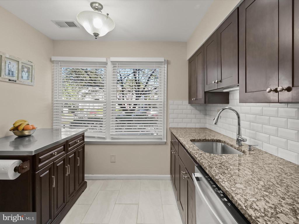 5757 YELLOWROSE COURT