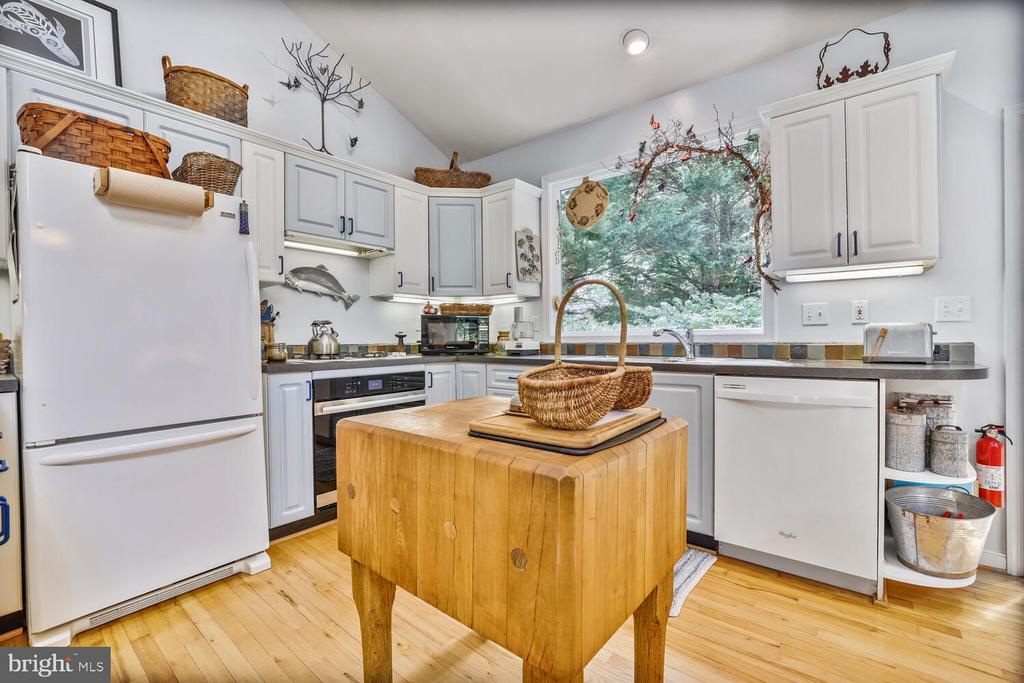 406 Pershing Dr