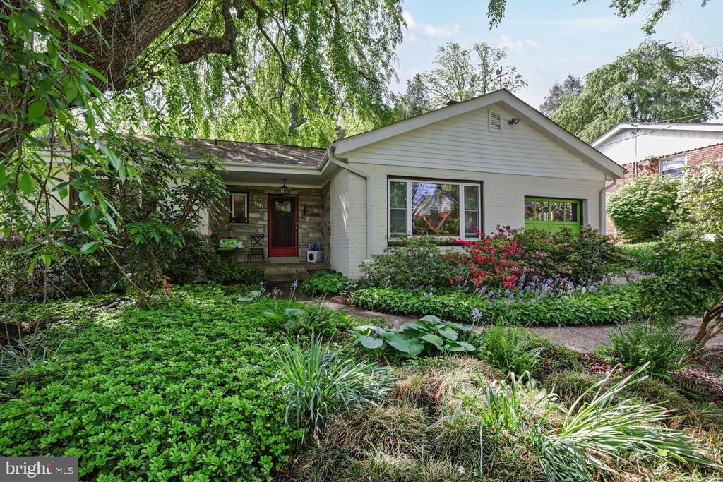 406 Pershing Dr