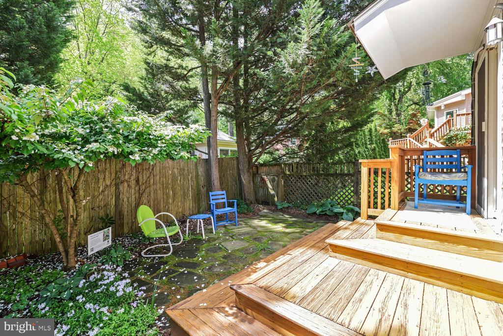 406 Pershing Dr