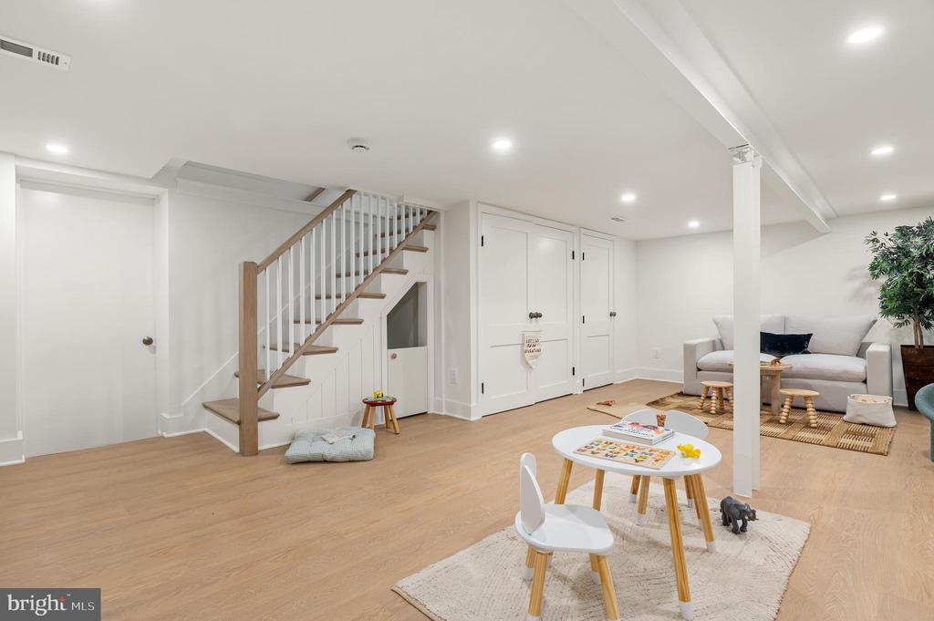 4615 Morgan Dr