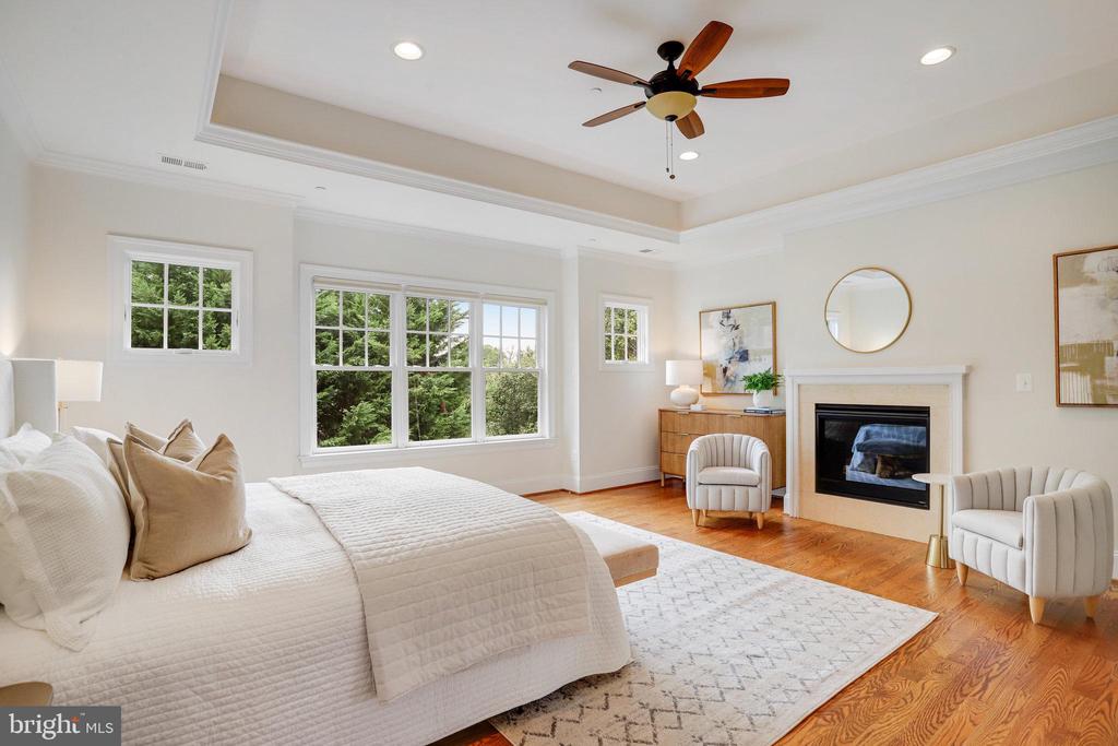 6108 LANDON LANE