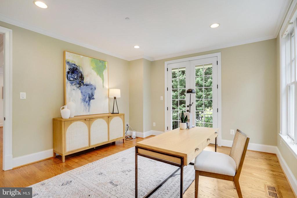 6108 LANDON LANE
