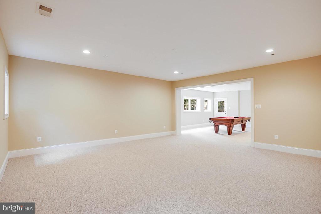 6108 LANDON LANE