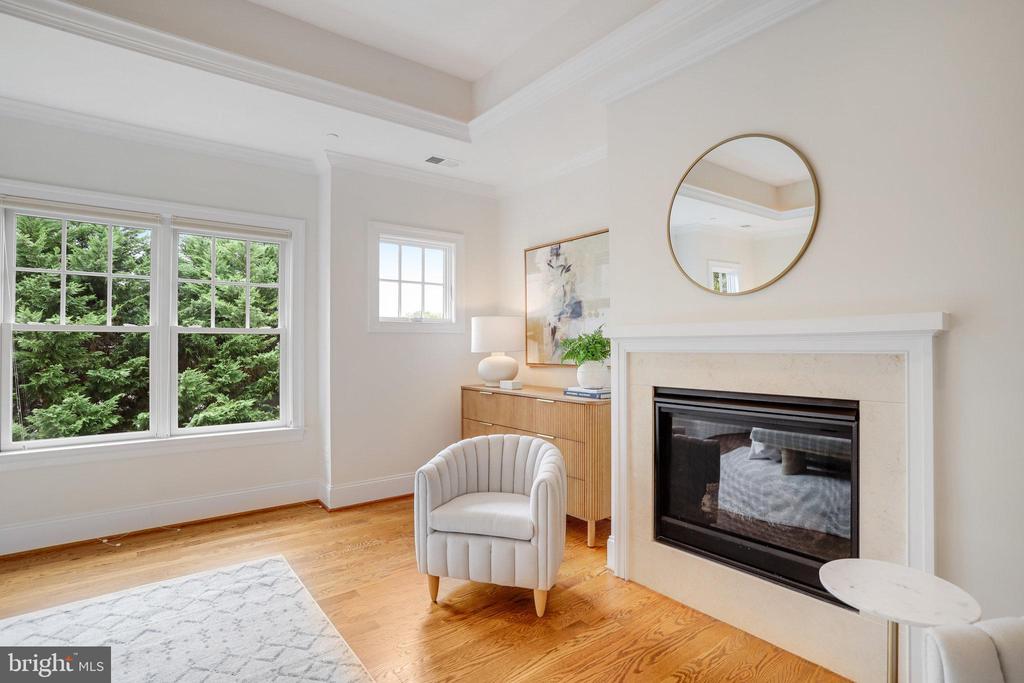 6108 LANDON LANE