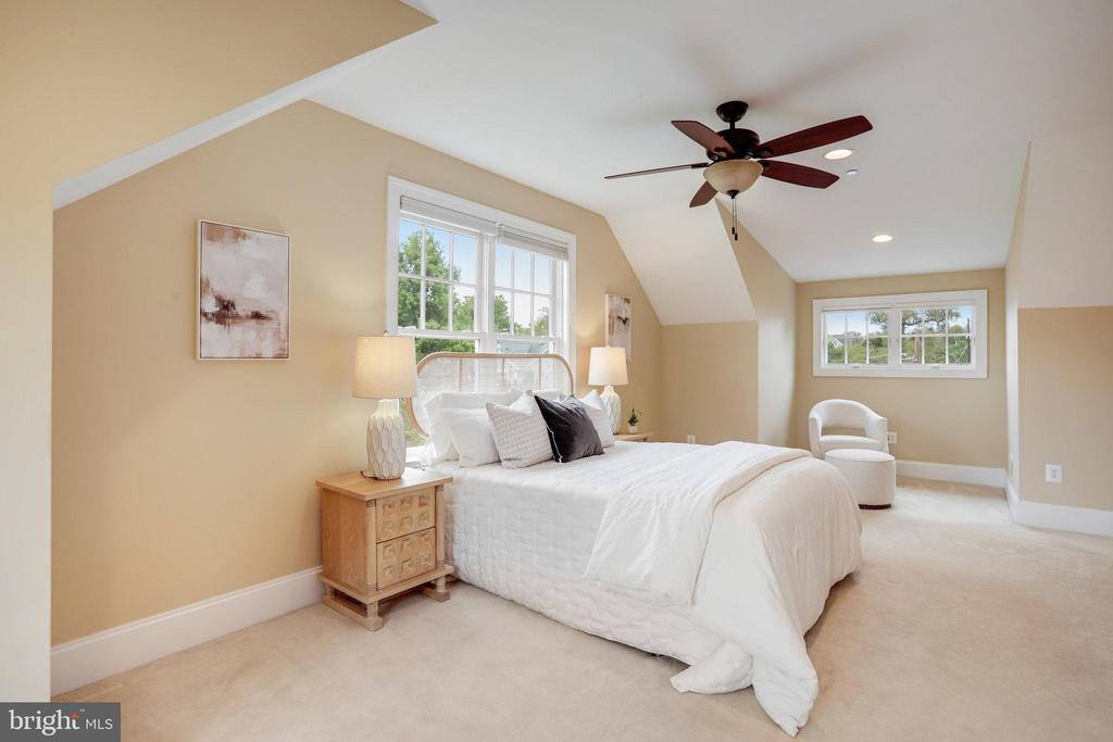 6108 LANDON LANE