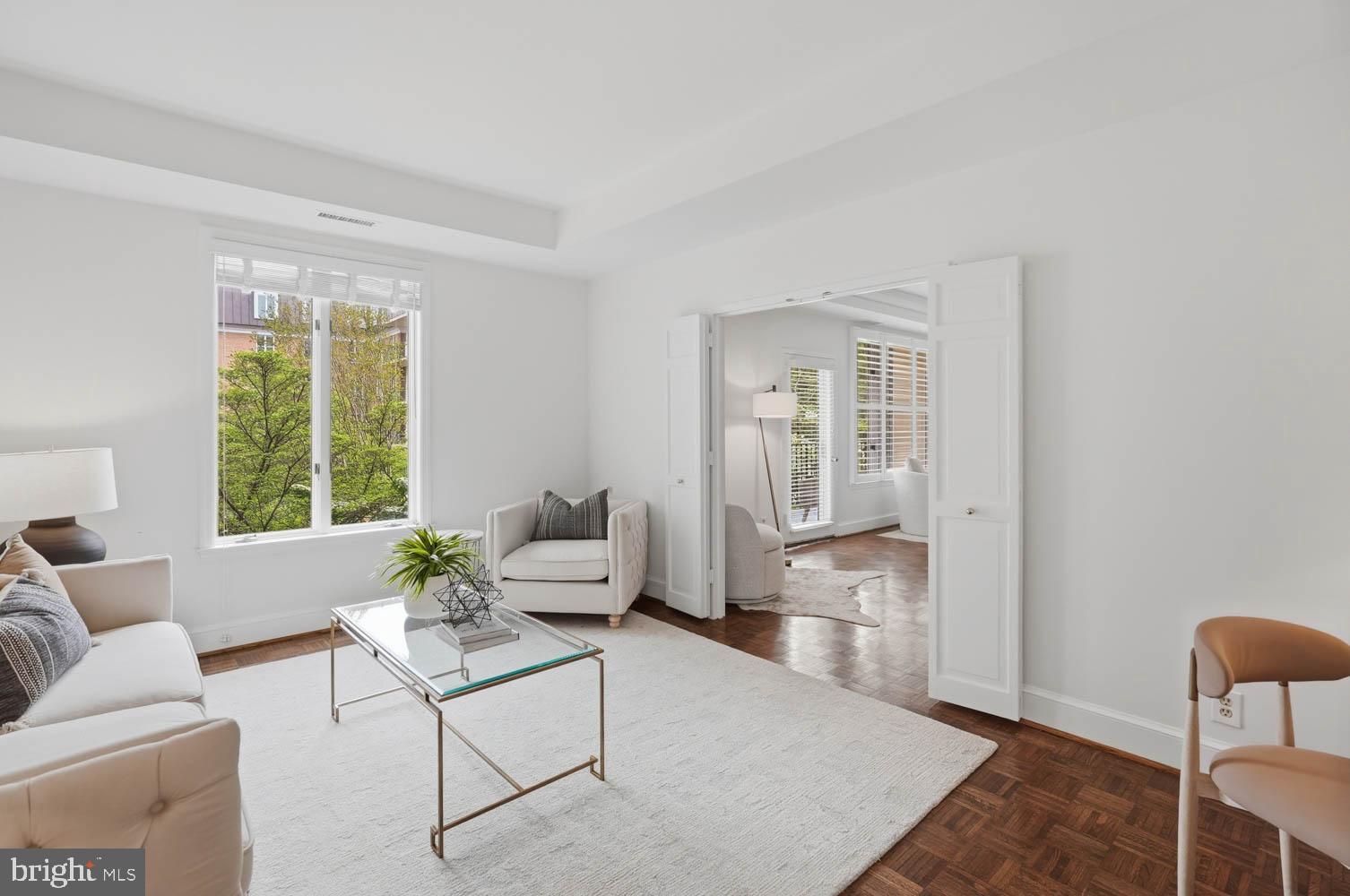 8101 CONNECTICUT AVENUE S-405