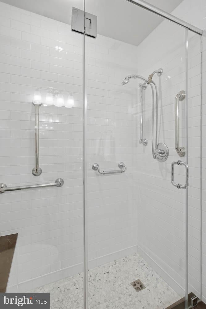 8101 CONNECTICUT AVENUE S-405