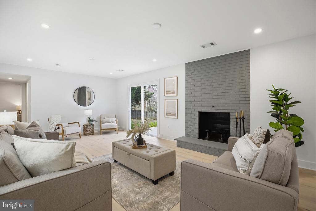14828 FIRESIDE DRIVE