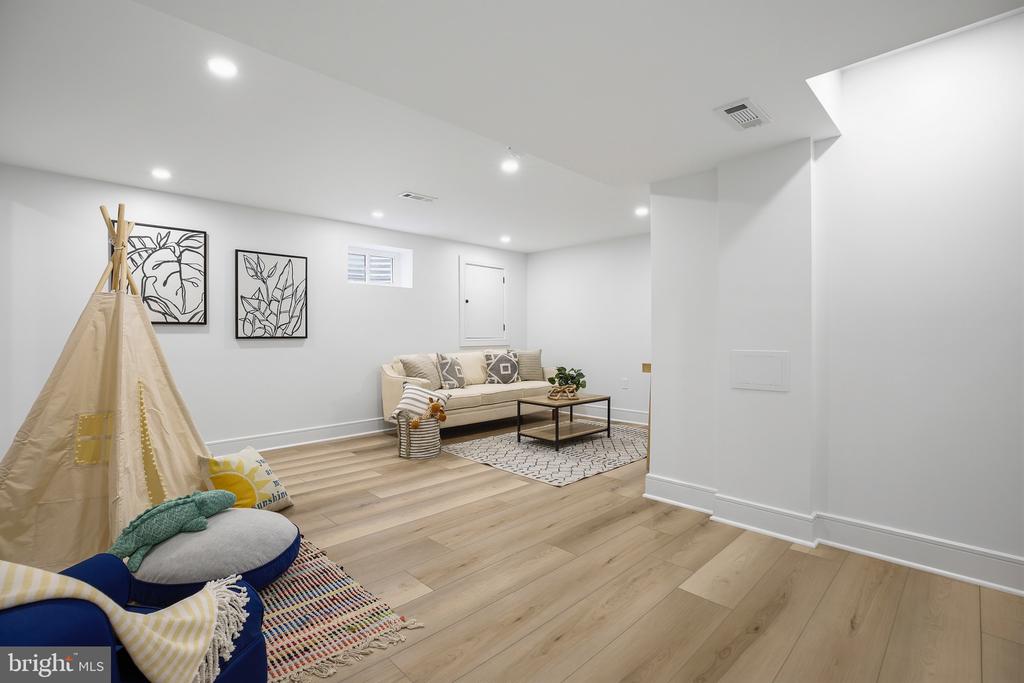 14828 FIRESIDE DRIVE