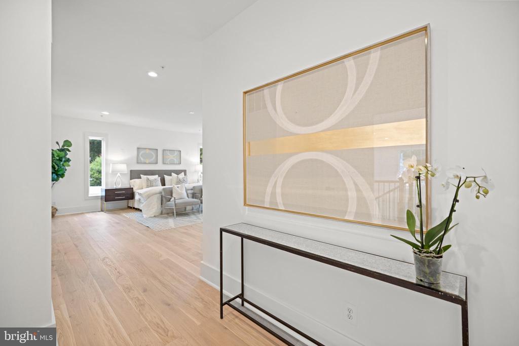 8609 WOODBROOK LANE
