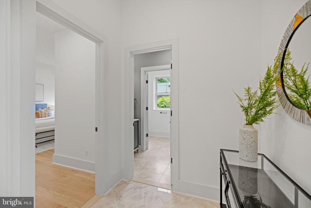 8609 WOODBROOK LANE