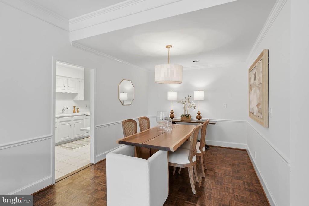 8101 CONNECTICUT AVENUE Unit: S-405
