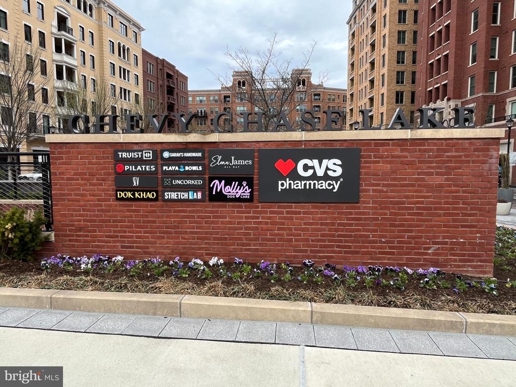 8101 CONNECTICUT AVENUE Unit: S-405