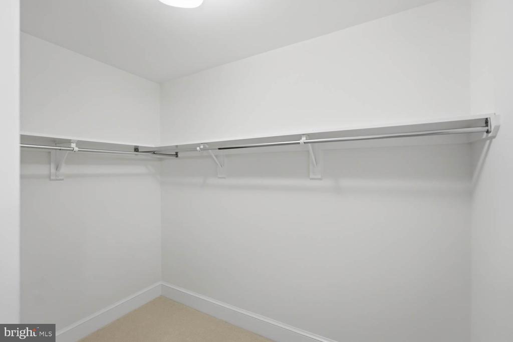 8101 CONNECTICUT AVENUE Unit: S-405