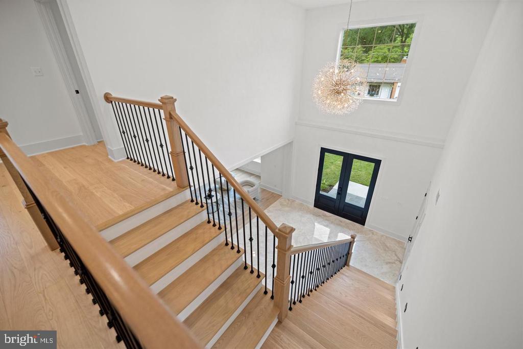 8609 WOODBROOK LANE