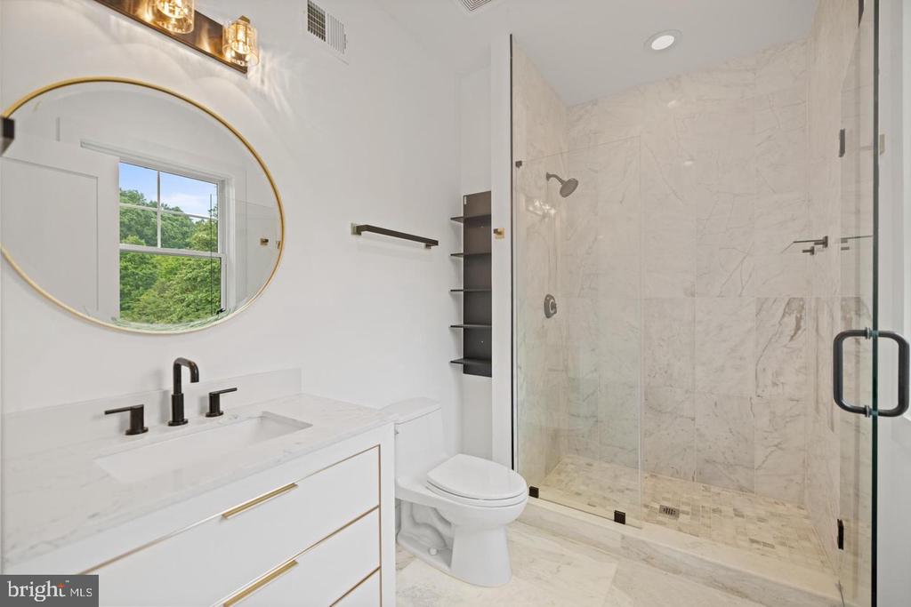 8609 WOODBROOK LANE