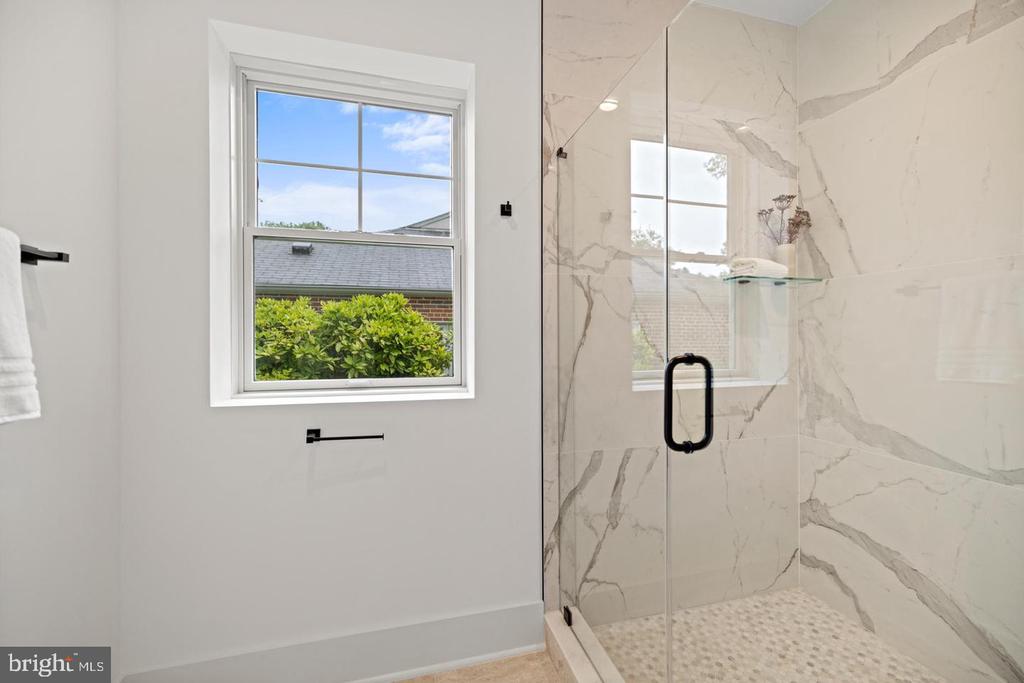 8609 WOODBROOK LANE