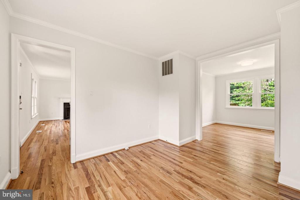 11117 MIDVALE ROAD