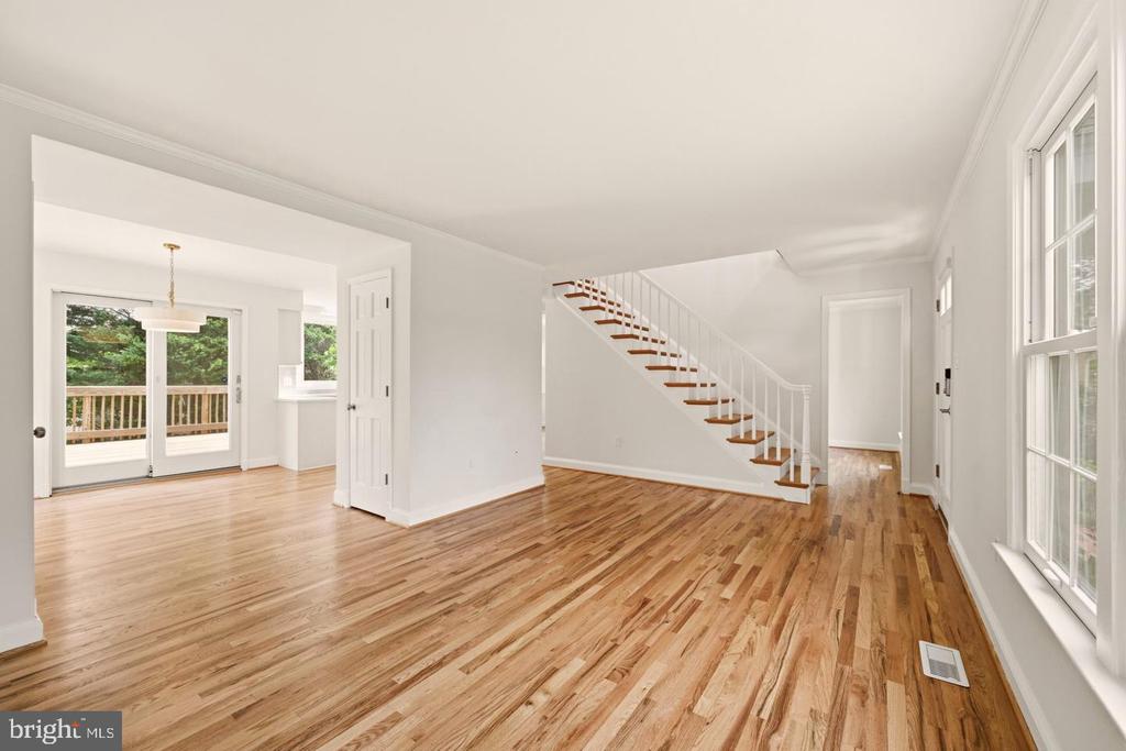 11117 MIDVALE ROAD