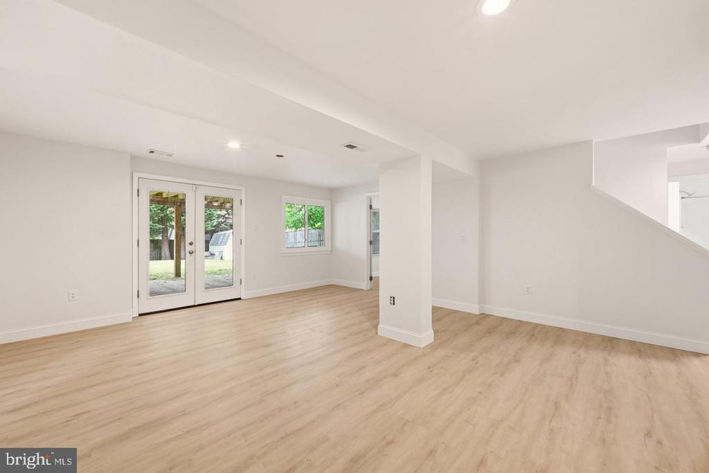 11117 MIDVALE ROAD