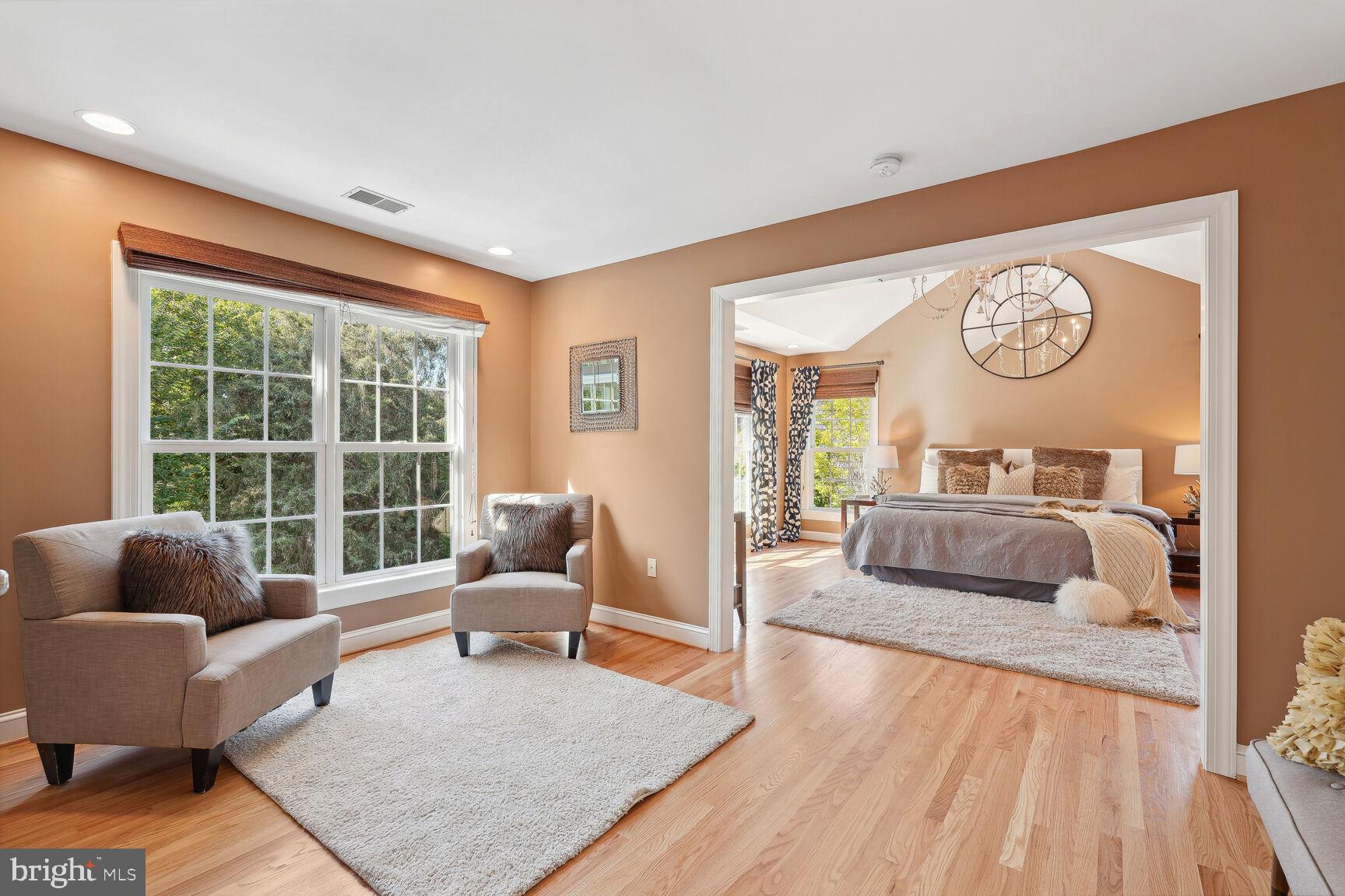 4903 Williamsburg BOULEVARD