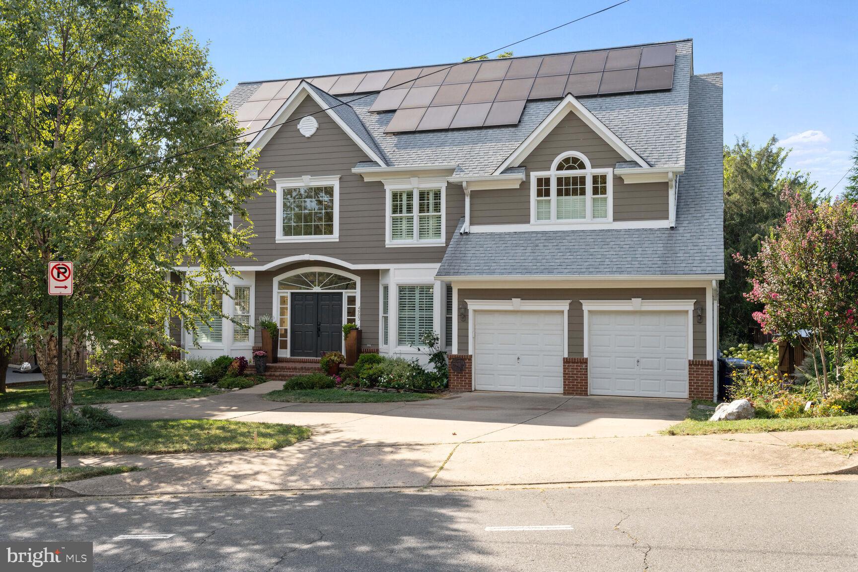 4903 Williamsburg BOULEVARD