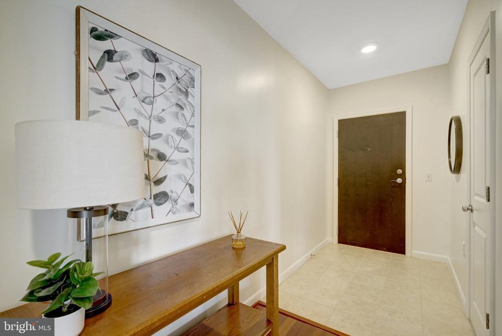 851 N GLEBE ROAD Unit: 1911