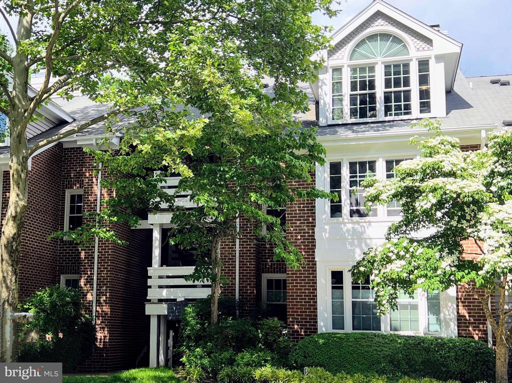 11190 BEAVER TRAIL COURT 11190