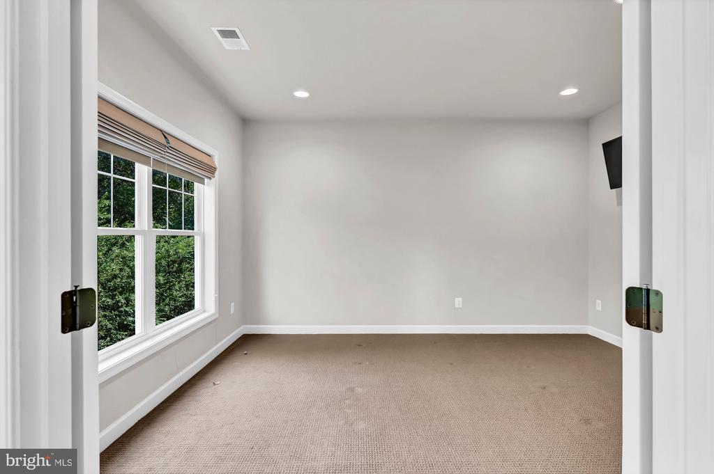409 Branch Rd SE