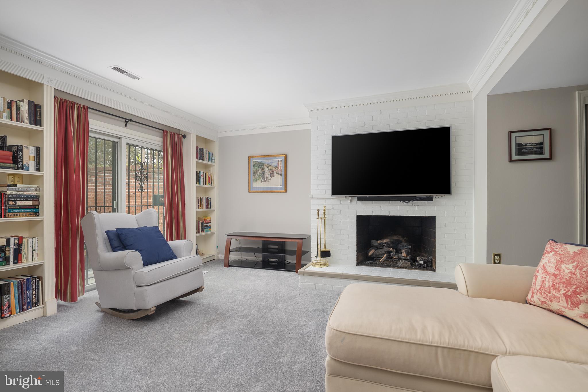 6311 GOLF COURSE SQUARE