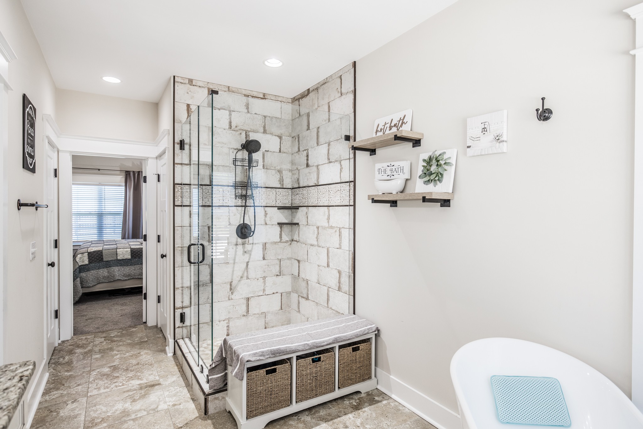 136 Bloomsbury Dr