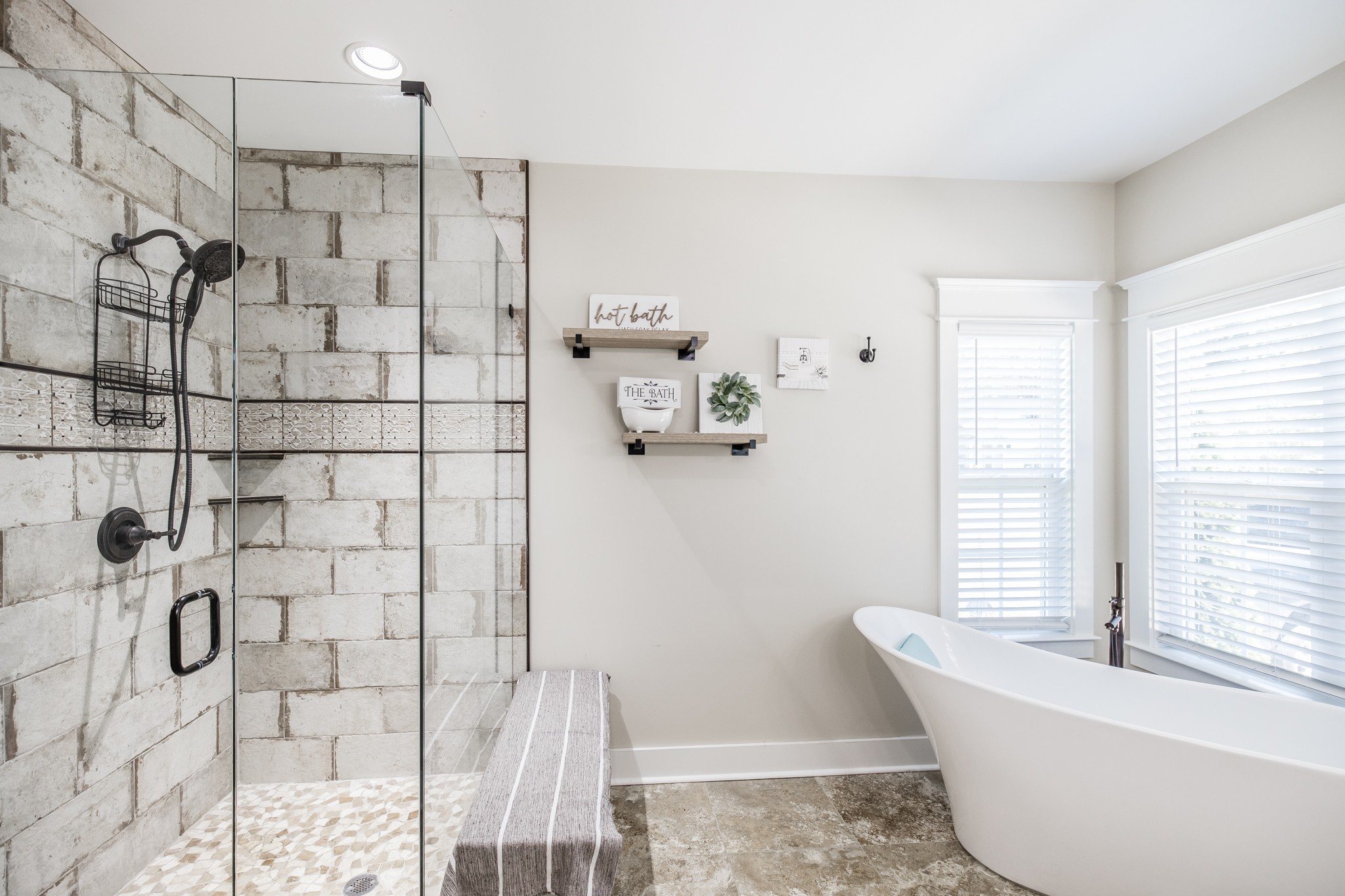 136 Bloomsbury Dr