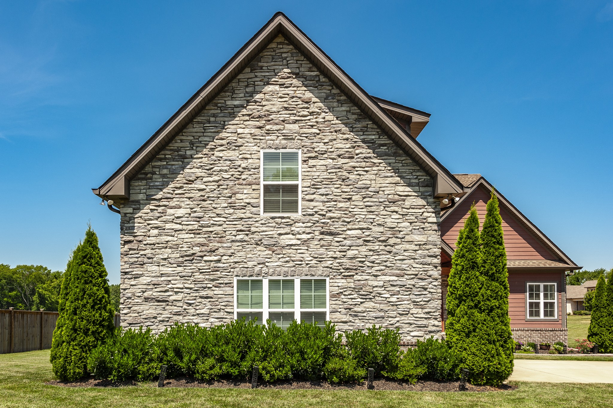 136 Bloomsbury Dr