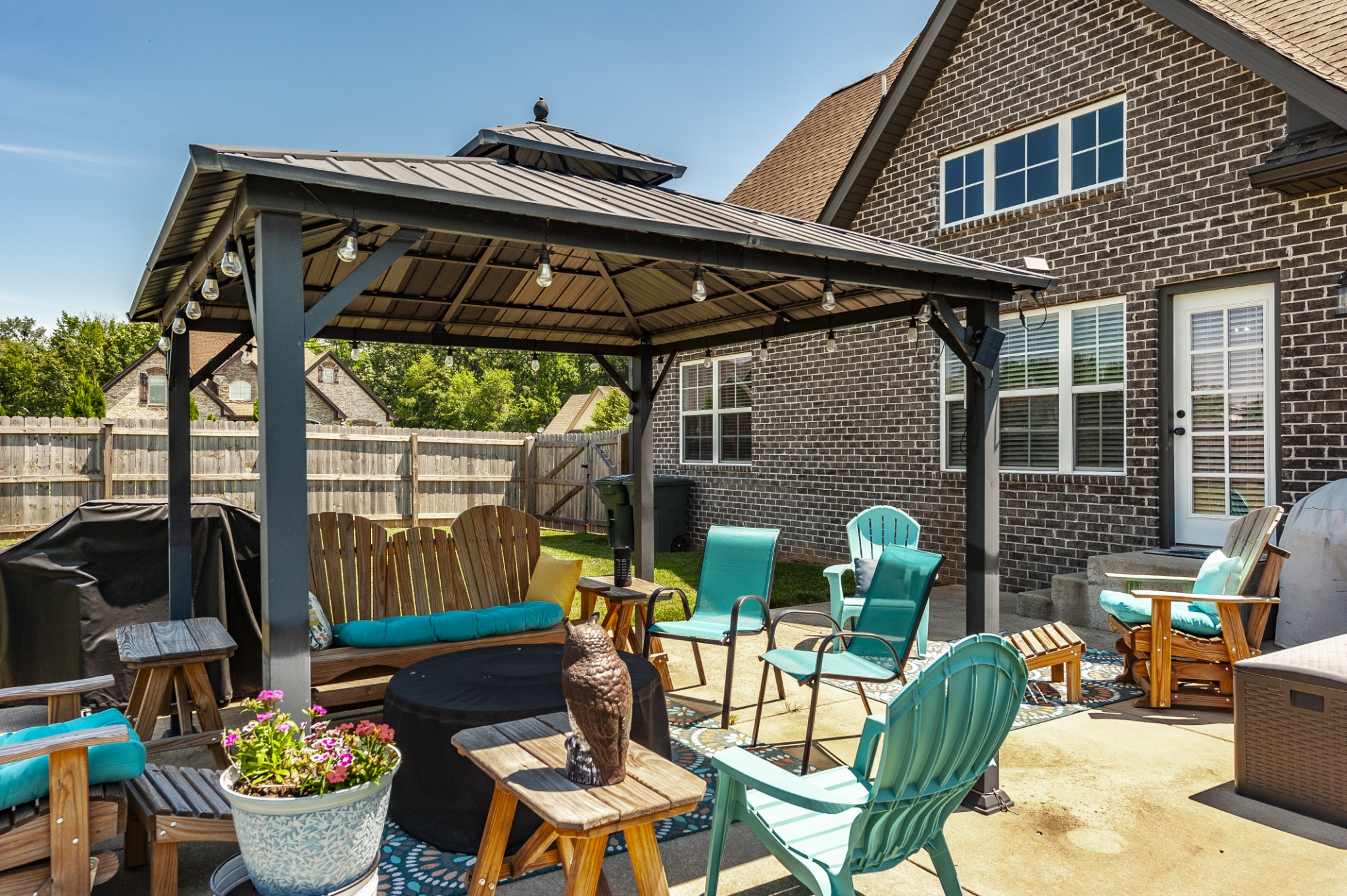 136 Bloomsbury Dr