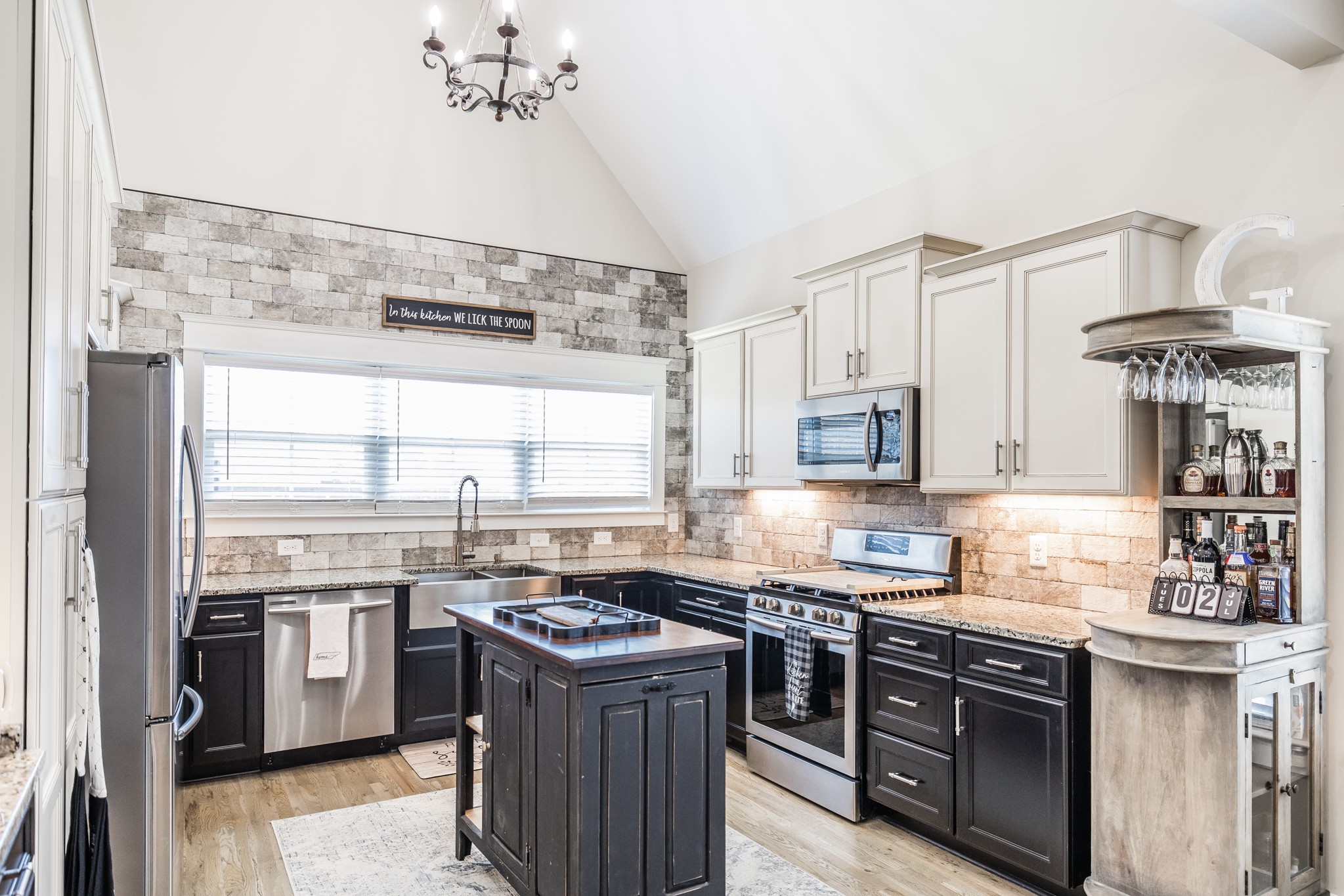 136 Bloomsbury Dr