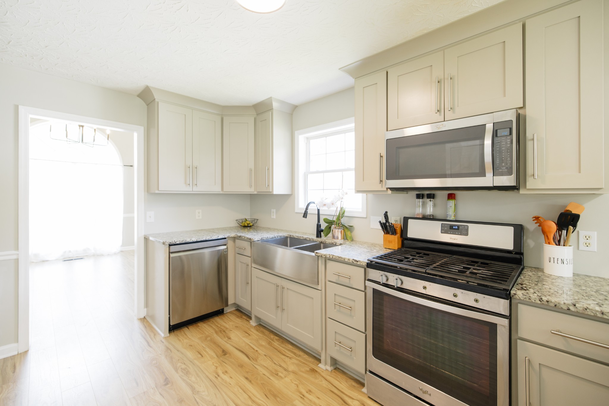 102 Hunterwood Ct