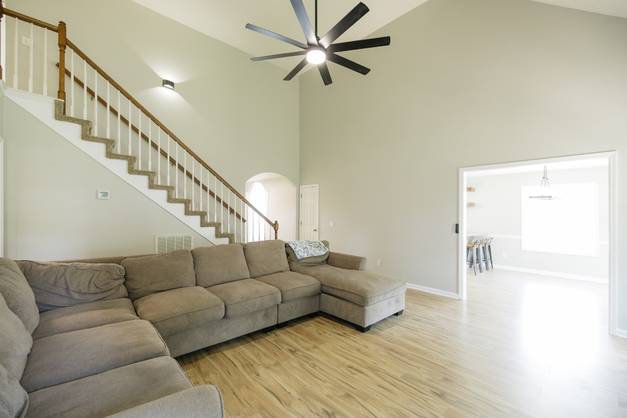 102 Hunterwood Ct