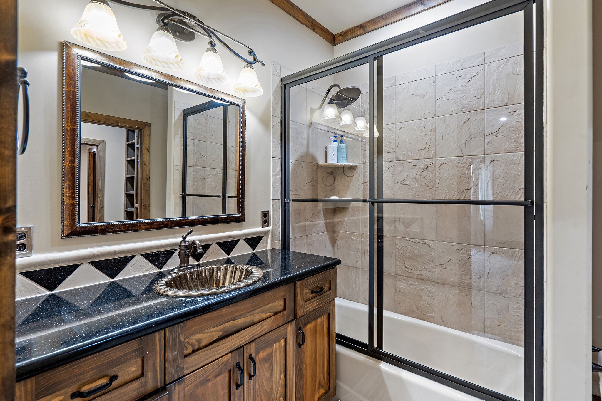 1767 Saundersville Rd