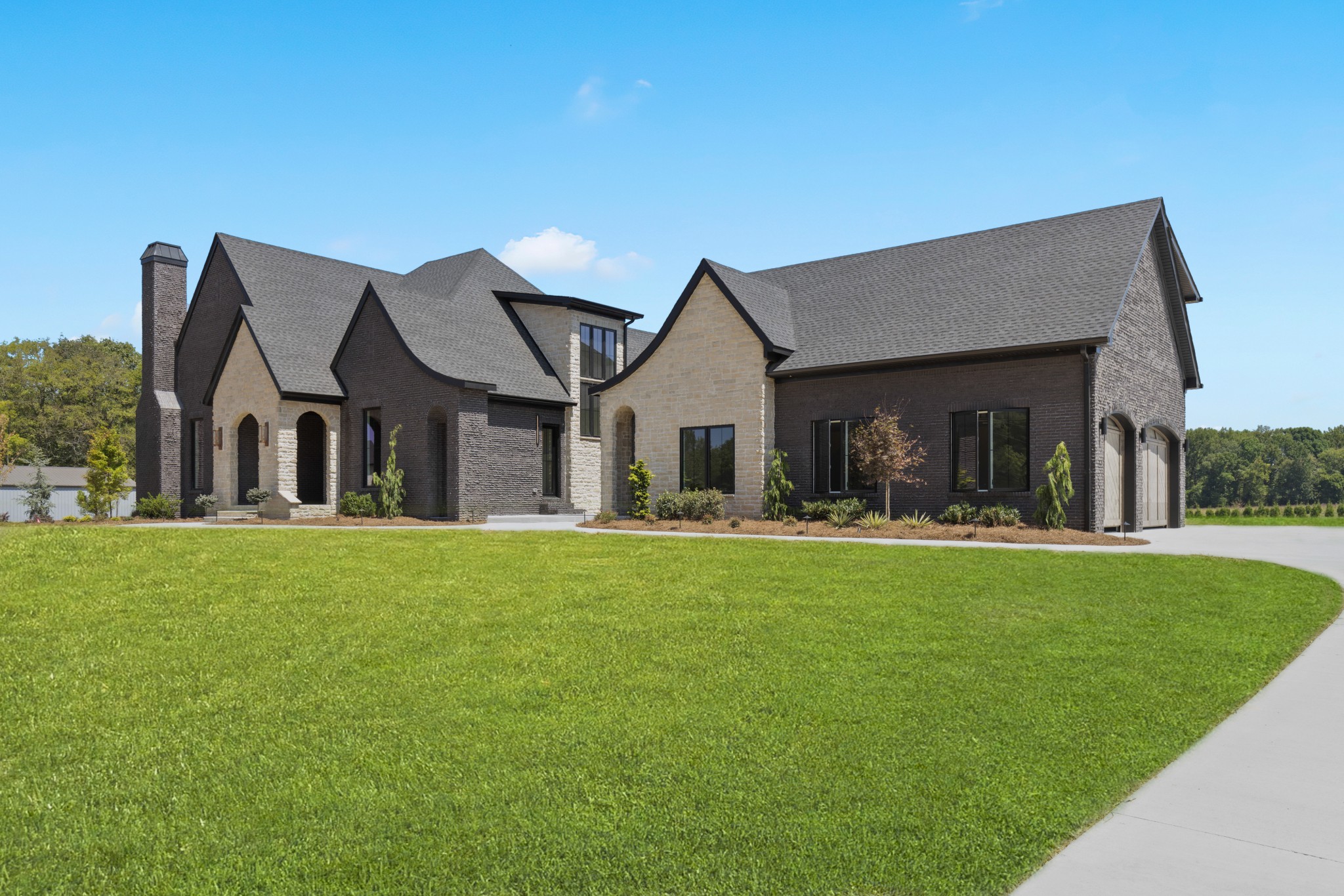 212 Shun Pike