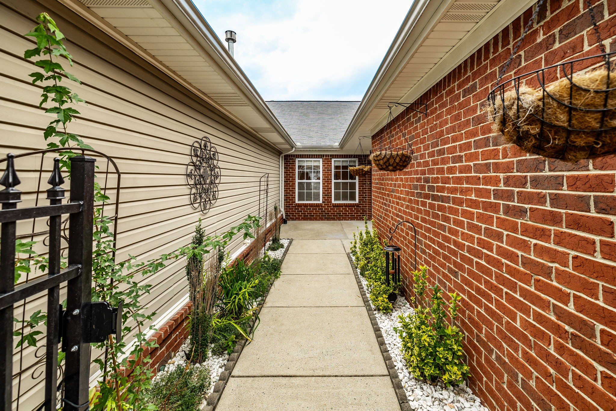 395 Devon Chase Hl Unit: 4603