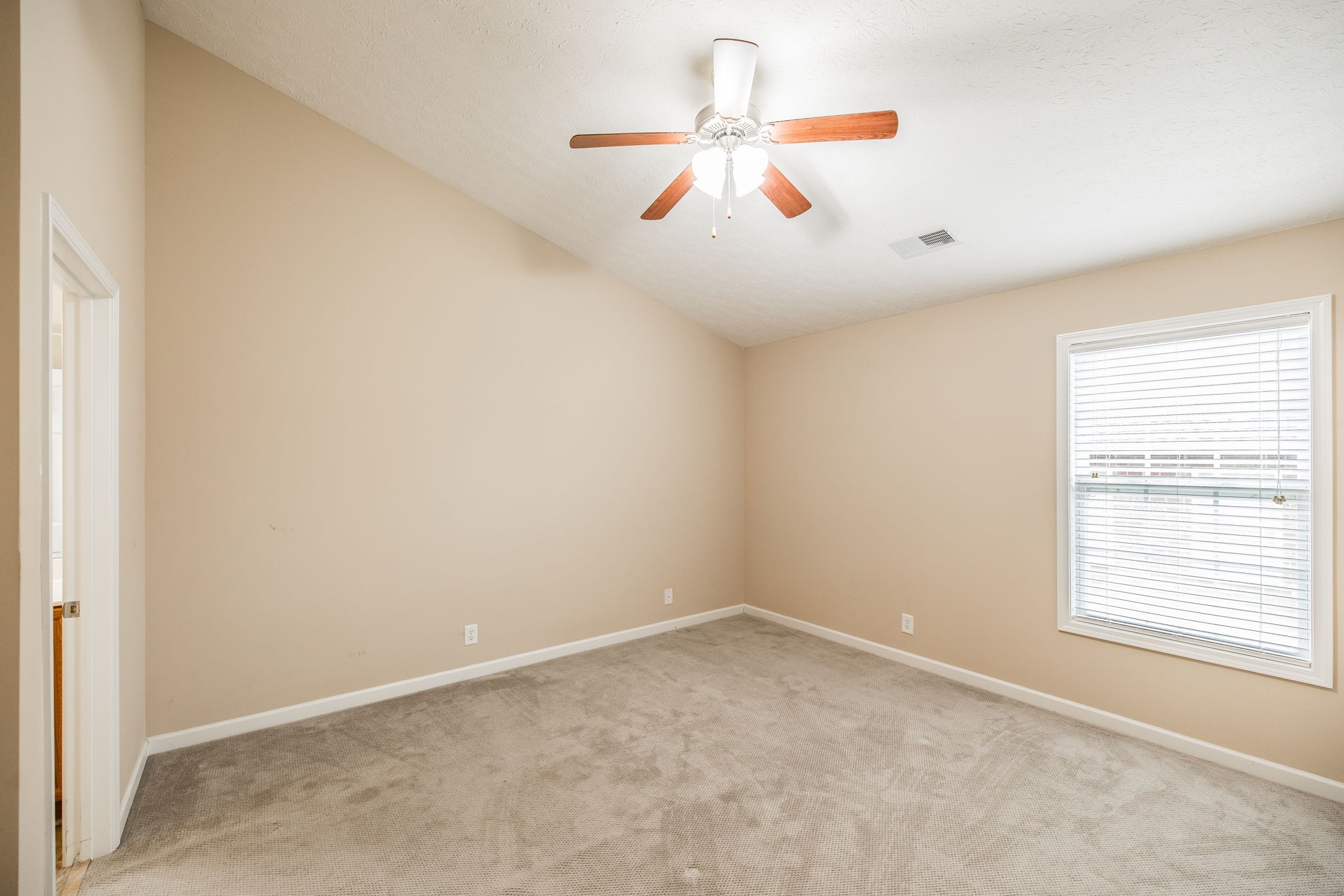 395 Devon Chase Hl Unit: 4603