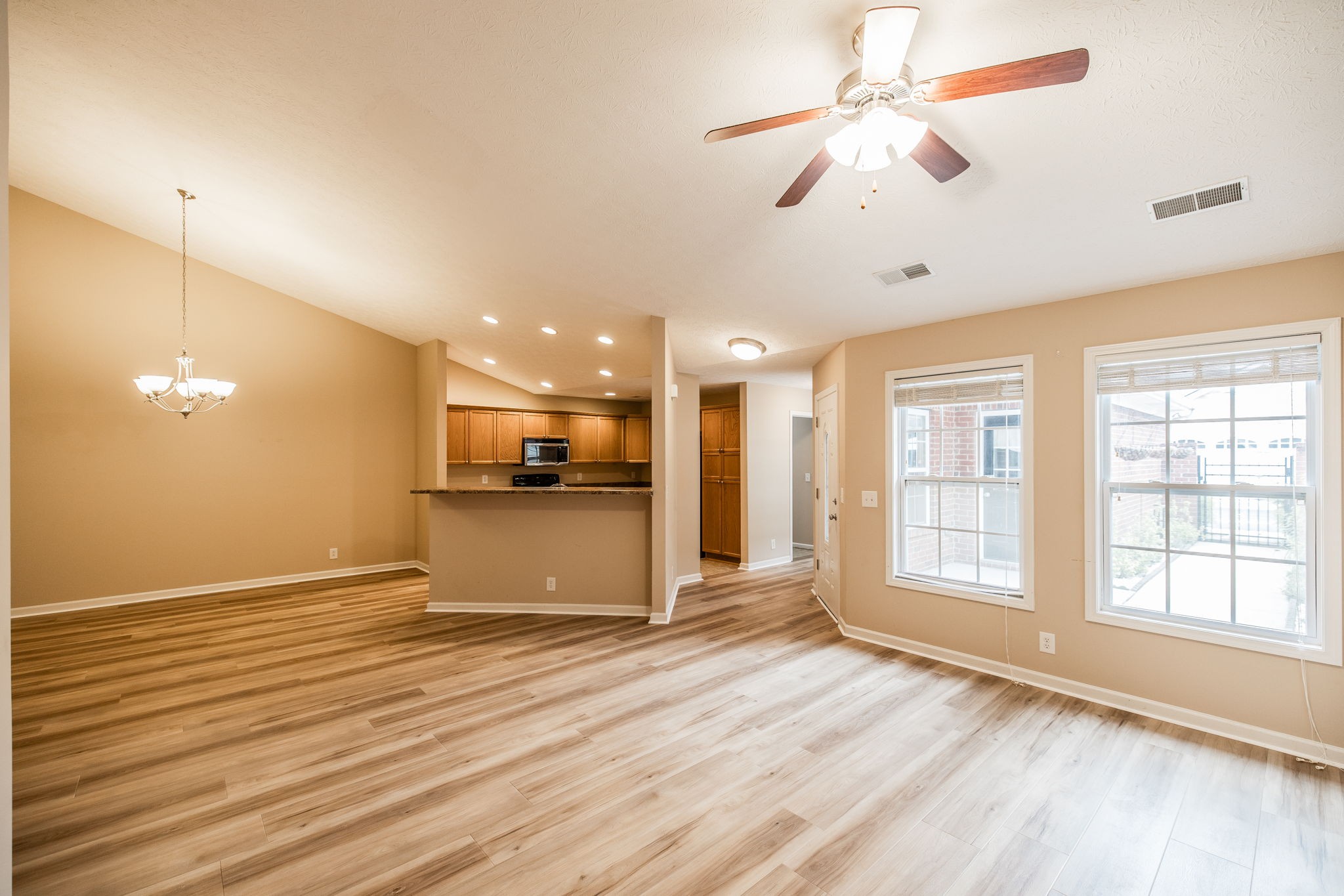 395 Devon Chase Hl Unit: 4603