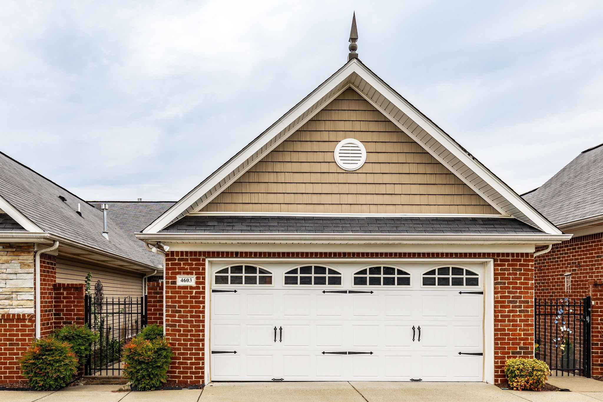 395 Devon Chase Hl Unit: 4603
